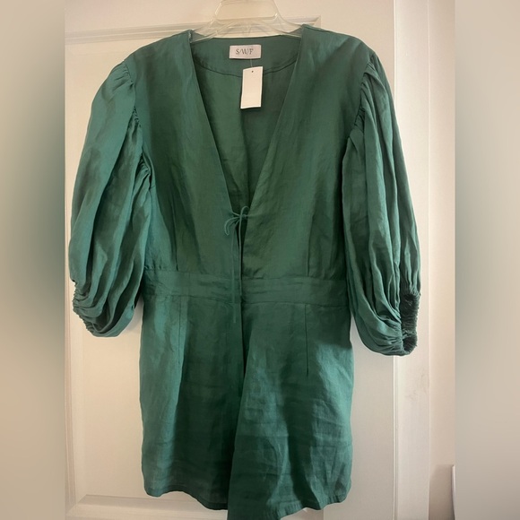 SWF Linen Puff-Sleeve Romper 
Size L - Picture 7 of 9